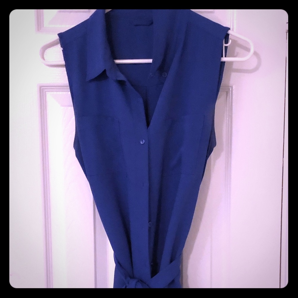 Button up dress w/ tie at the waist/knee length